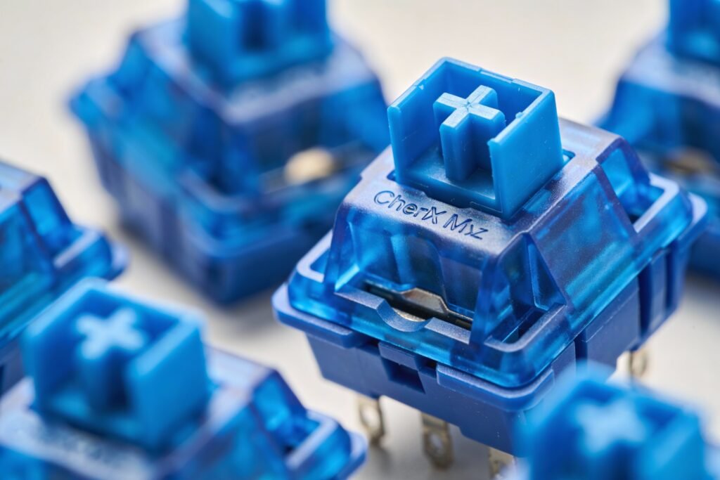 Code Blue Key Switch คีย์บอร์ดเกมมิ่งราคาถูก 87 Key Mechanical ไฟ RGB
