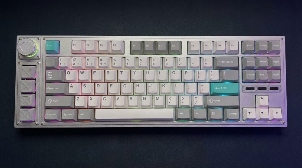 Lemokey L3 layout TKL พร้อม macro keys และ knob